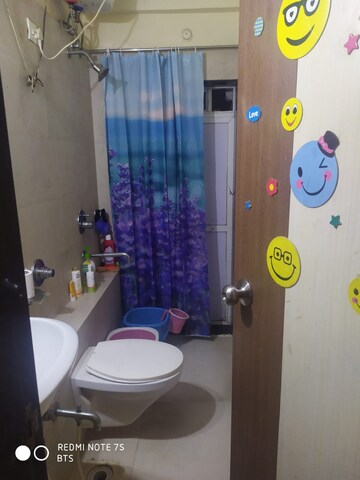 Master Bedroom in 2 BHK Apartment at Sankalp II, Malad East – for Rent
