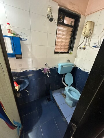 Team Area in 1 BHK Apartment at Sector 20 – for Rent