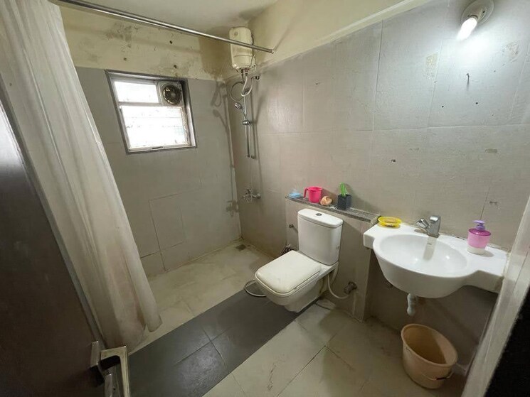 Bathroom, rohan-mithila 2 Bedroom 1280 Sq.Ft. Apartment In Viman Nagar Pune 9021407