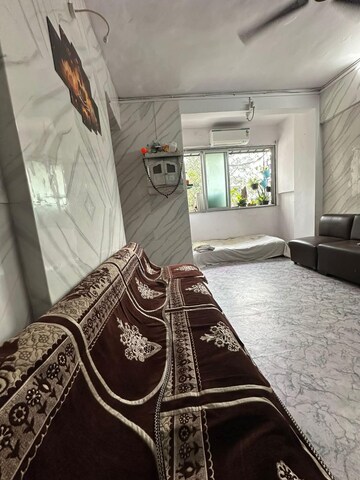 Living Room in 2 BHK Apartment at Andheri West – for Rent
