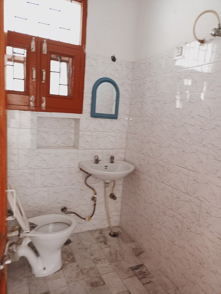Bathroom, sector 11 2 Bedroom 1500 Sq.Ft. Independent House In Sector 11 Panchkula 9021419