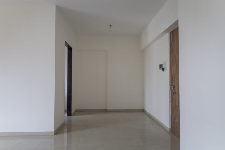 Room, gokhale road 3 Bedroom 1002 Sq.Ft. Apartment In Gokhale Road Thane 9021408