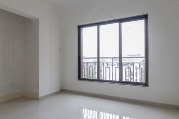 Room in 3 BHK Apartment at Gokhale Road – for Sale