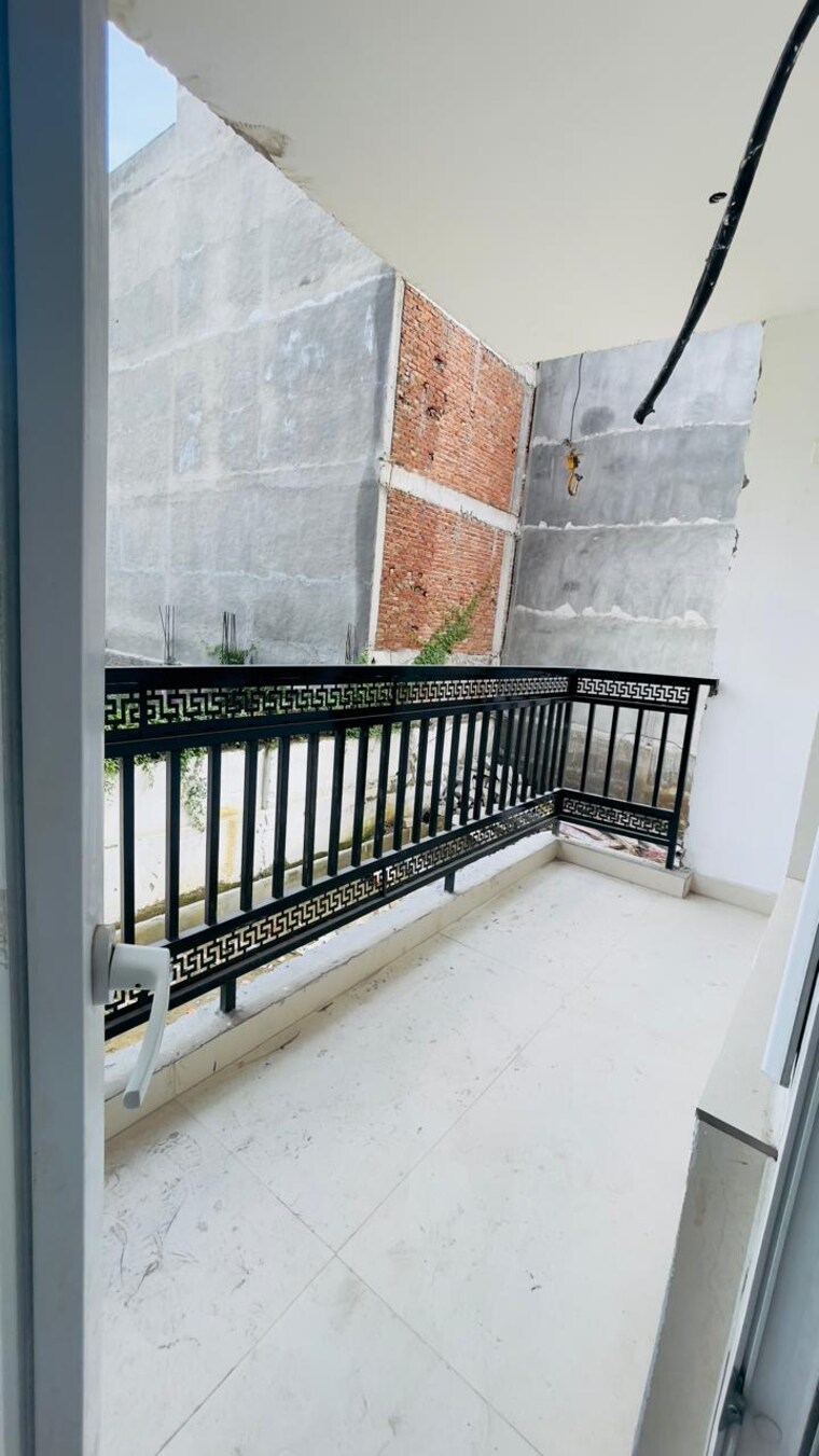 Balcony, sector 1 greater noida 3 Bedroom 1725 Sq.Ft. Builder Floor In Sector 1 Greater Noida Greater Noida 9021460