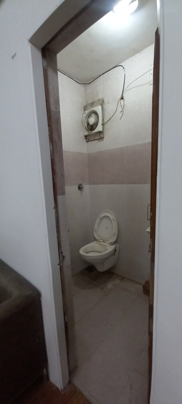 undefined, c g road Commercial Office Space 600 Sq.Ft. In C G Road Ahmedabad 9021462