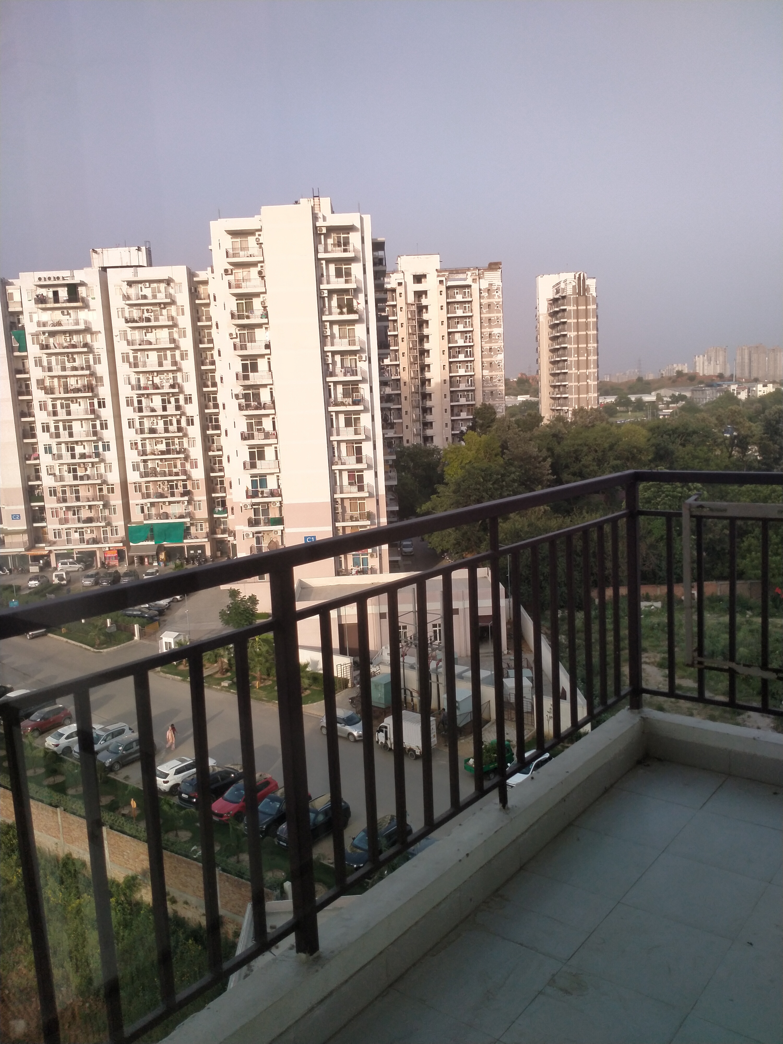2 BHK Apartment For Rent in Suncity Avenue 76