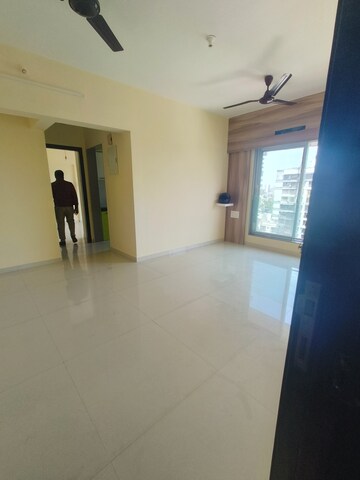 Room in 1 BHK Apartment at Dattani Park 7A, Kandivali East – for Rent