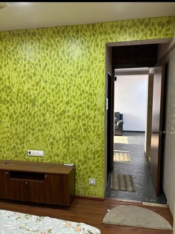 Bedroom in 2 BHK Apartment at Andheri West – for Rent