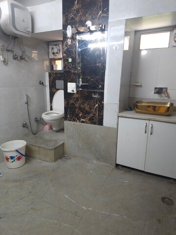 Bathroom in 2 BHK Apartment at Harsh Apartments, Sector 10 Dwarka – for Rent