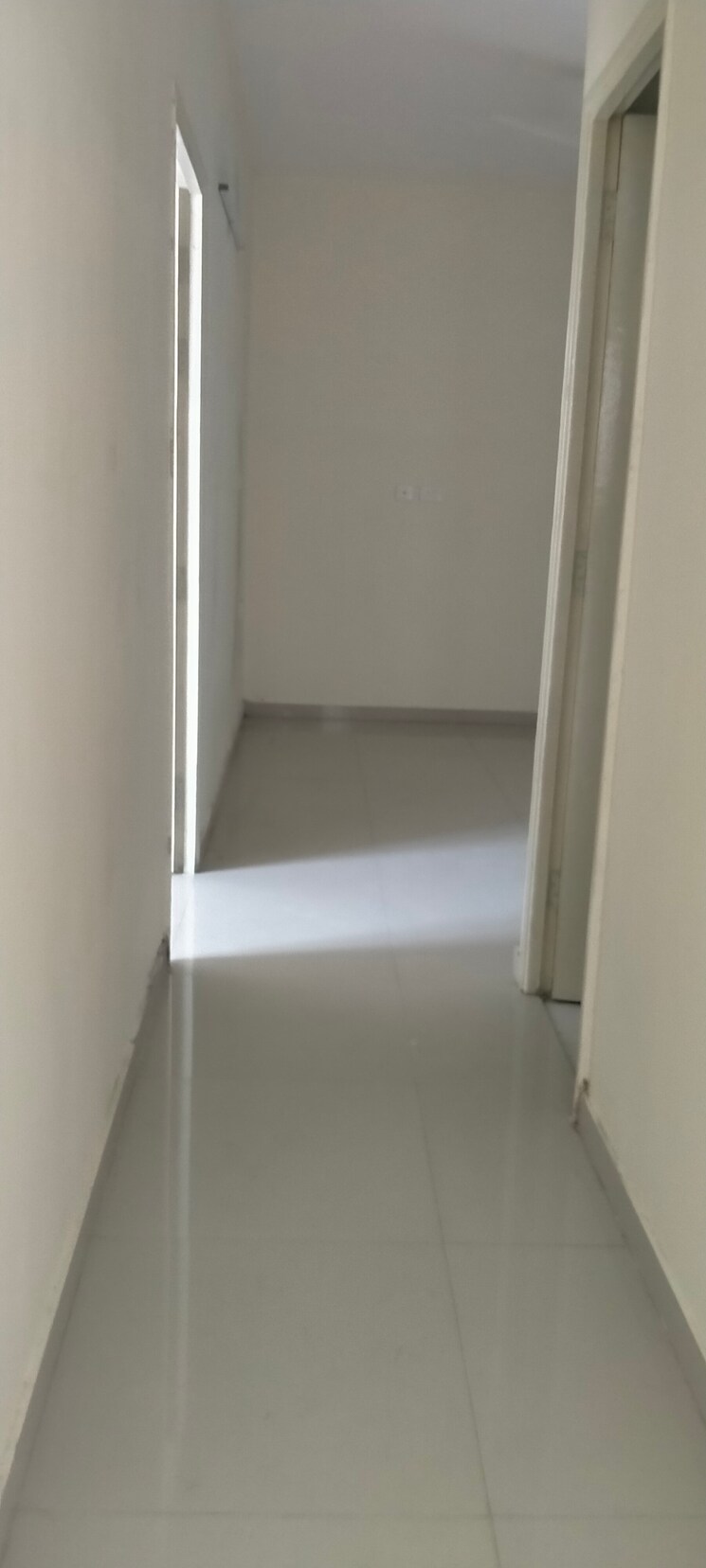 Bathroom, suncity-avenue-76 2 Bedroom 735 Sq.Ft. Apartment In Sector 76 Gurgaon 9021552