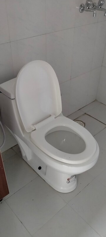 Bathroom in 2 BHK Apartment at Suncity Avenue 76, Sector 76 – for Rent