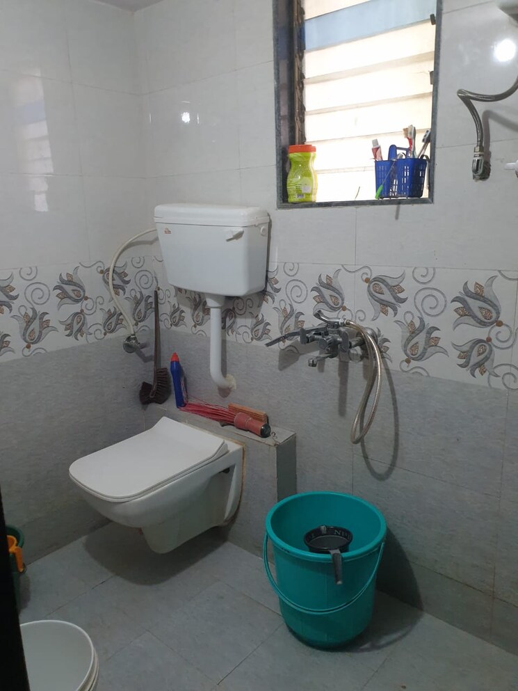 Bathroom, abhay-sheetal-complex 2 Bedroom 1000 Sq.Ft. Apartment In Mira Road Thane 9021411