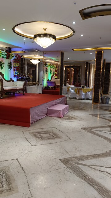 Living Room in 2 BHK Apartment at Saviour Park, Mohan Nagar – for Rent