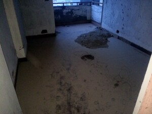 Room in 2 BHK Apartment at Ansal Estella, Sector 103 – for Sale