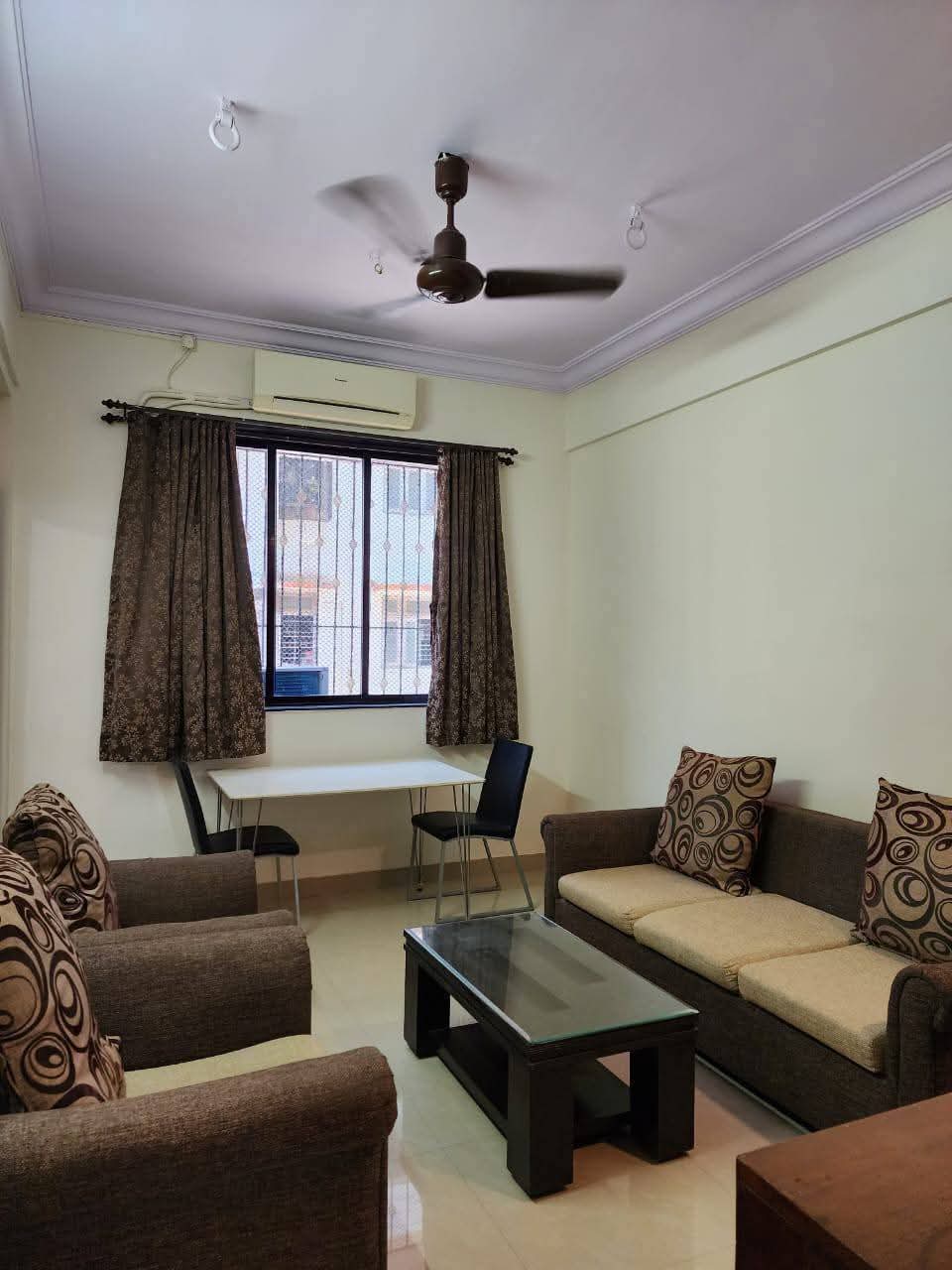 1 BHK 535 Sq.Ft. Apartment in Durvas CHS