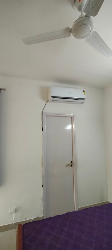 Furnished Amenities in 2 BHK Apartment at Suncity Avenue 76, Sector 76 – for Rent