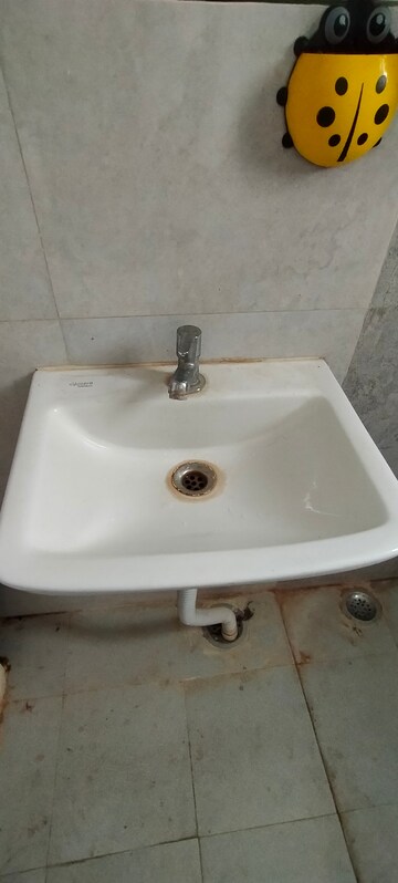 Bathroom in 2 BHK Apartment at Suncity Avenue 76, Sector 76 – for Rent