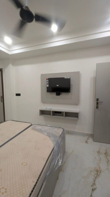 1 RK Builder Floor For Rent in Sector 38