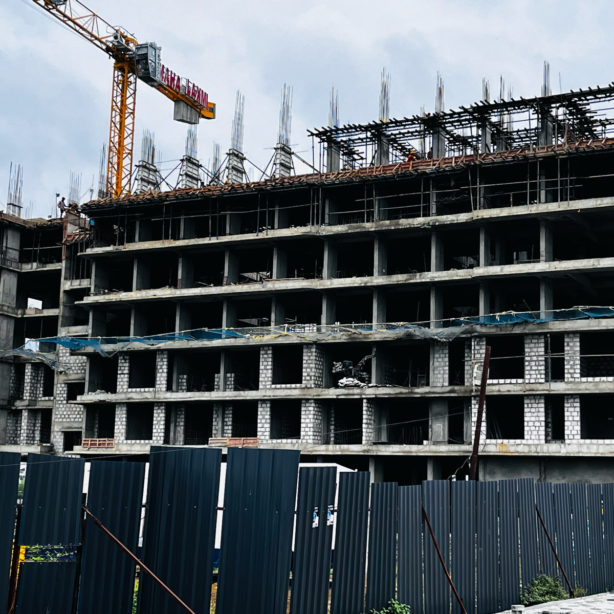 2 BHK + Servant Room 882 Sq.Ft. Apartment in Mahalaxmi Tattva Apas