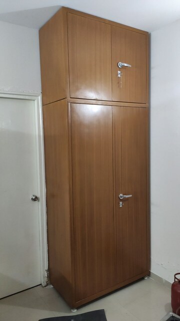 Furnished Amenities in 2 BHK Apartment at Shree Vardhman Green Court, Sector 90 – for Rent
