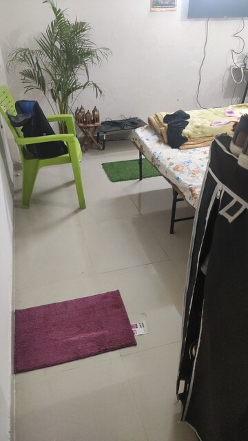 Team Area in 2 BHK Apartment at Shree Vardhman Green Court, Sector 90 – for Rent