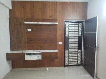 Furnished Amenities in 2 BHK Apartment at Shree Vardhman Green Court, Sector 90 – for Rent