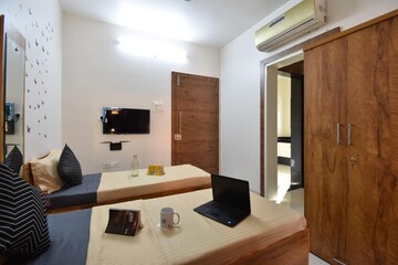 Living Room in 1 BHK Apartment at Chandan Nagar – for Rent