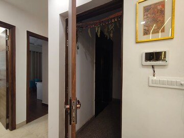 Building Lobby in 3 BHK Builder Floor at Puri Kohinoor, Sector 89 – for Rent