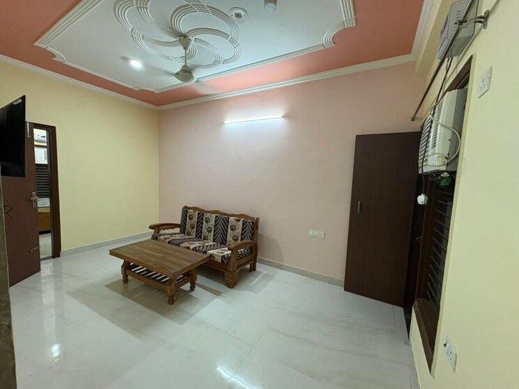 Living Room, rwa-residential-society-sector-46 2 Bedroom 1650 Sq.Ft. Builder Floor In Sector 46 Gurgaon 9021753