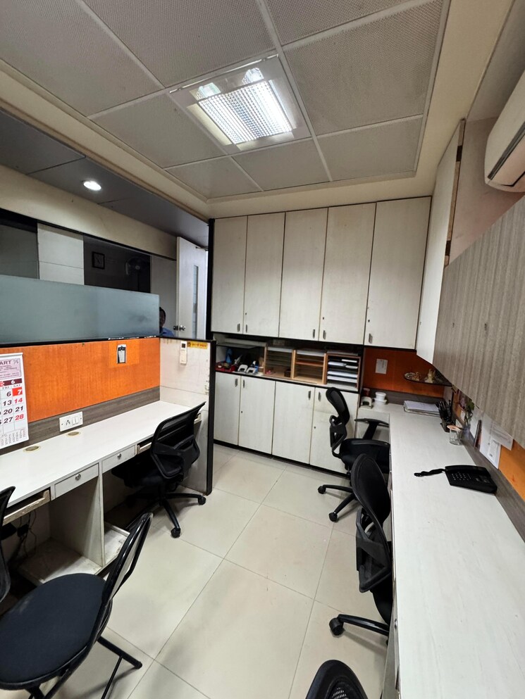 Team Area, prabhadevi Commercial Office Space 1560 Sq.Ft. In Prabhadevi Mumbai 9021764