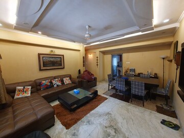 Living Room in 2 BHK Apartment at Gurunanak Nagar – for Sale