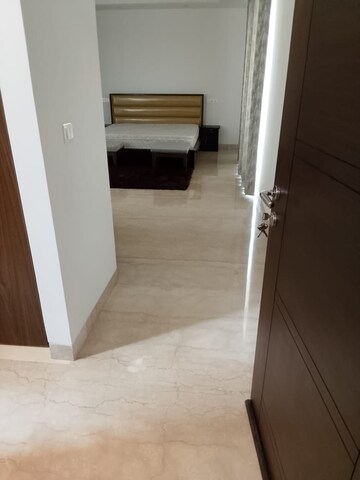 Room in 4 BHK Builder Floor at Green Park Extension – for Rent