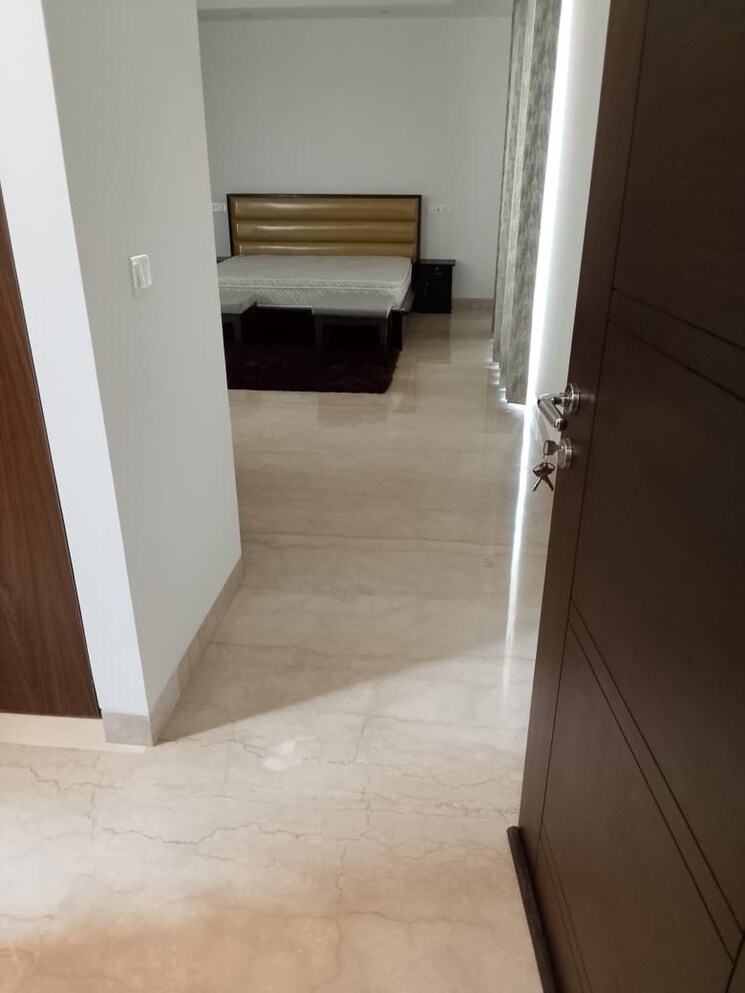 Room, green park extension 4 Bedroom 400 Sq.Ft. Builder Floor In Green Park Extension Delhi 9021780