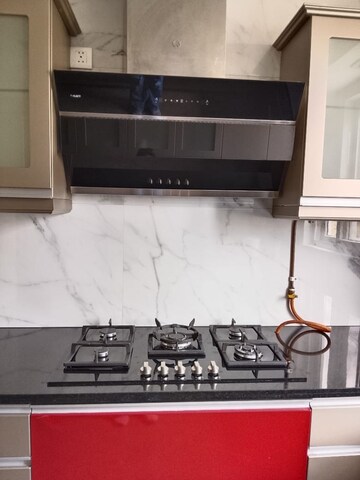 Furnished Amenities in 4 BHK Builder Floor at Green Park Extension – for Rent