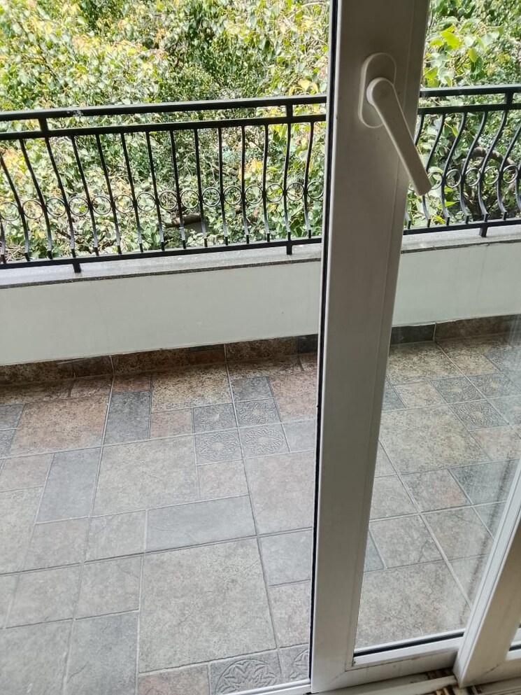 Balcony, green park extension 4 Bedroom 400 Sq.Ft. Builder Floor In Green Park Extension Delhi 9021780