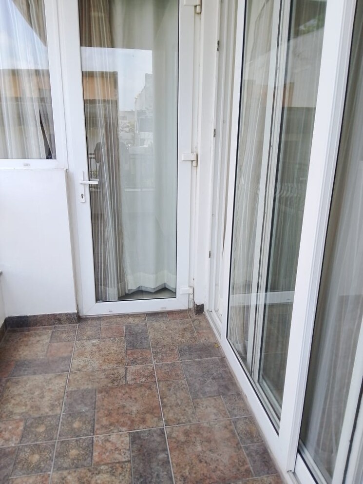 undefined, green park extension 4 Bedroom 400 Sq.Ft. Builder Floor In Green Park Extension Delhi 9021780