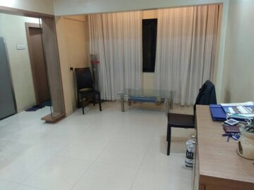 Team Area in 1 BHK Apartment at Amar Paradise, Aundh Road – for Rent
