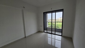 Room in 2 BHK Apartment at Roshan Milestone, Tathawade – for Rent