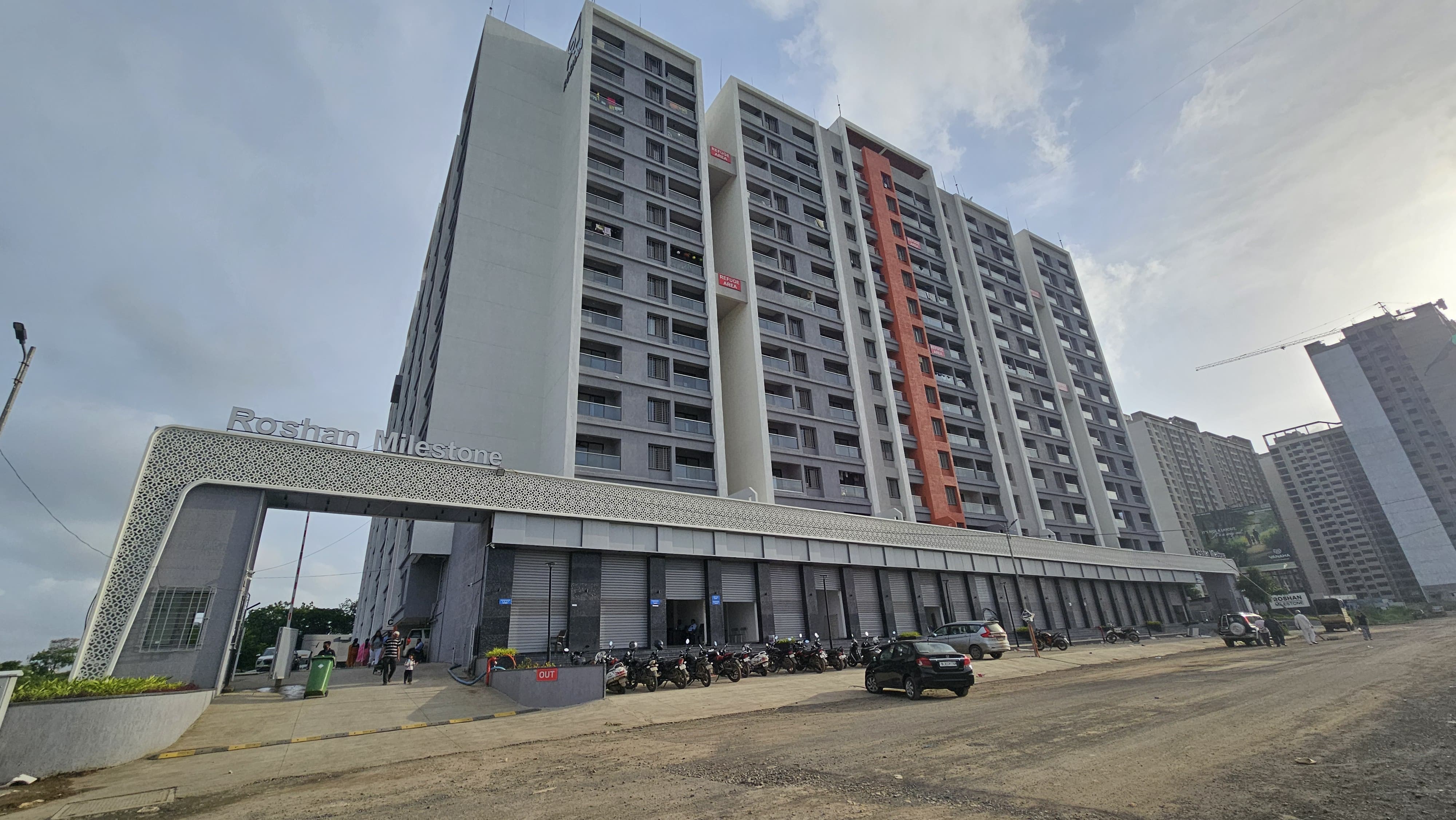 2 BHK Apartment For Rent in Roshan Milestone