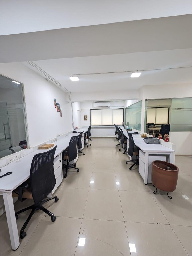 Team Area, aurus-chambers Commercial Office Space 1090 Sq.Ft. In Lower Parel Mumbai 9021873