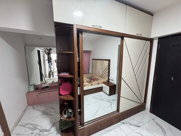  2 BHK Apartment at RNA NG Eclat, Andheri West – for Rent