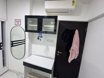  2 BHK Apartment at RNA NG Eclat, Andheri West – for Rent