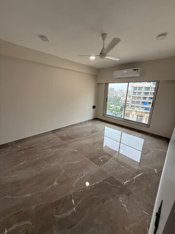 Bedroom in 2 BHK Apartment at Lotus Lotus Link Square, Malad West – for Rent