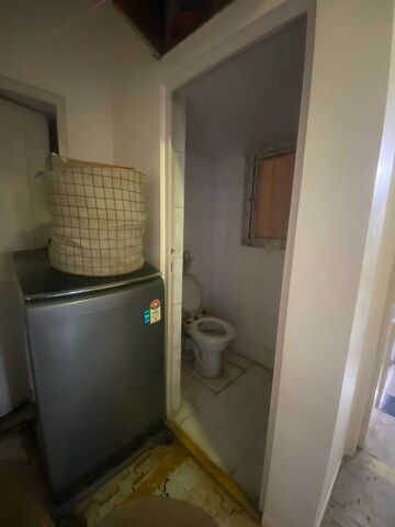 Furnished Amenities in 2 BHK Apartment at Hiranandani Estate Carrara, Ghodbunder Road – for Sale