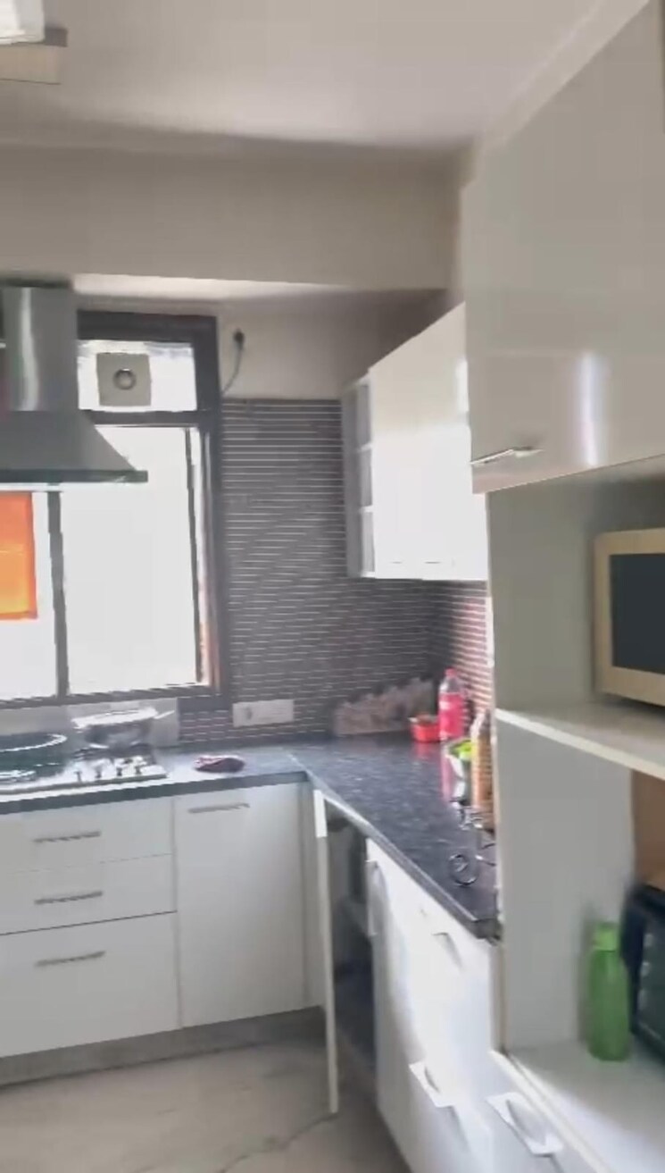 Kitchen, green park extension 4 Bedroom 330 Sq.Yd. Apartment In Green Park Extension Delhi 9021930