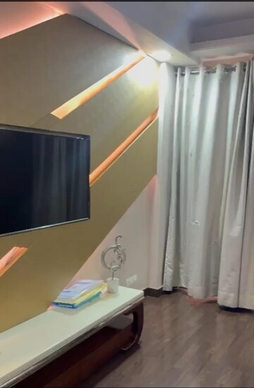 Bedroom in 4 BHK Apartment at Green Park Extension – for Rent