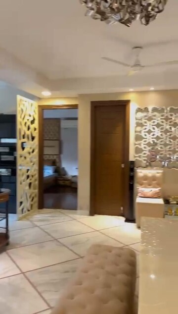 Living Room in 4 BHK Apartment at Green Park Extension – for Rent