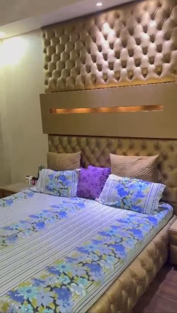 Bedroom in 4 BHK Apartment at Green Park Extension – for Rent