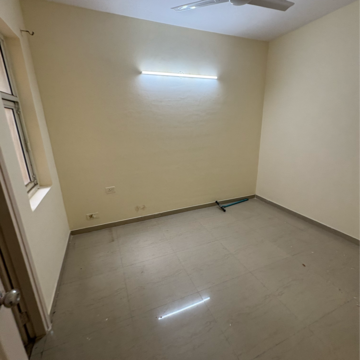 Room in 3 BHK Apartment at Piedmont Taksila Heights, Sector 37c – for Rent