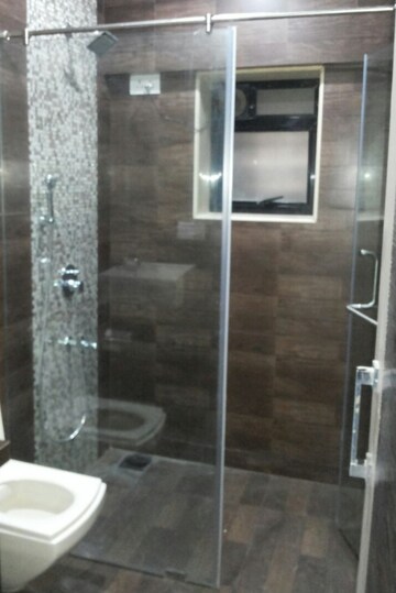 Bathroom in 2 BHK Apartment at Orchid Apartment Santacruz West, Santacruz West – for Rent